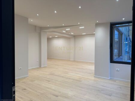 COMMERCIAL SPACE FOR RENT NEAR UET !! 890 € /Month 70,000 Lek /Month