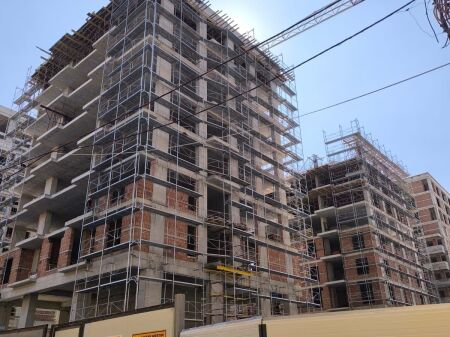 Apartment 1+1 for sale at Residenca Ajka on 5-Maji Street.