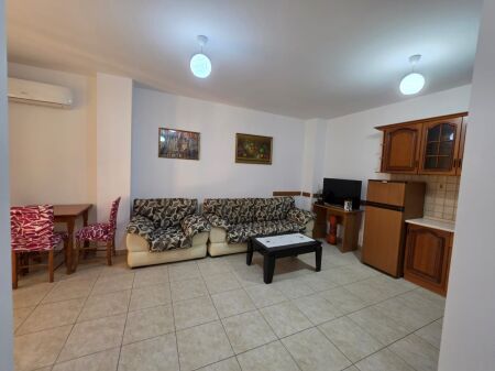 Qera | Apartament 1 + 1 | Bulevardi Zogu i Parë | 550 €/muaj