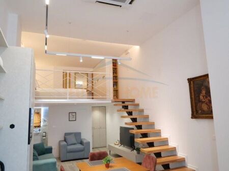 Qira, Duplex, Shkolla Alidemi, Tiranë.
