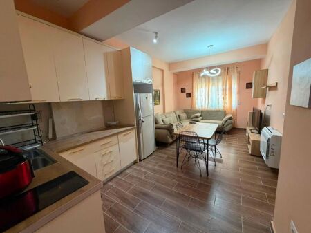 Apartament 2+1+2 me qira te Kodra Dielli 1