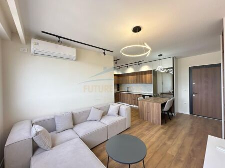 Shitet, Apartament 2+1, Shkoze, Tiranë.