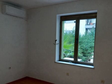 APARTAMENT ME QERA 3+1 PAZARI I RI 60.000 LEKE FH-92983