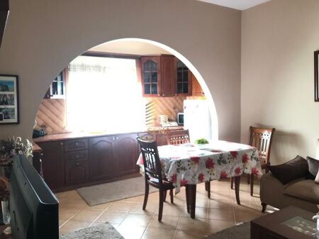 In vendita, Villa su 2 piani, Porcellana, 250.000 Euro