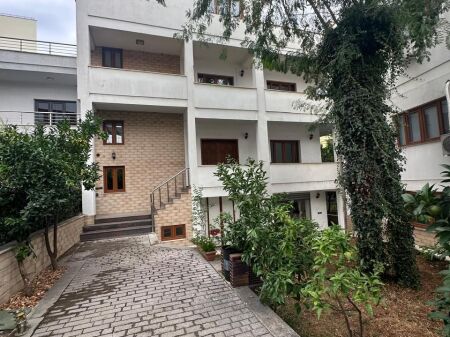  JEPET ME QIRA VILË TE VILAT GJERMANE / 2,500 € neto