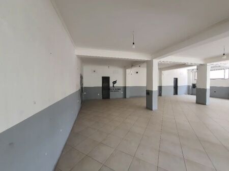 WAREHOUSE FOR RENT 140 M2 ALI DEMI 55,000 LEKE FH-93058