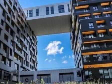 ✨🏢 UFFICIO 2+1 IN AFFITTO – SQUARE 21 ✨