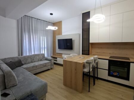 🏢Ne zonen e Ali Demit,Rezidenca Kadiu jepet me qera apartament 1+1,i sapo mobiluar. 500Euro   