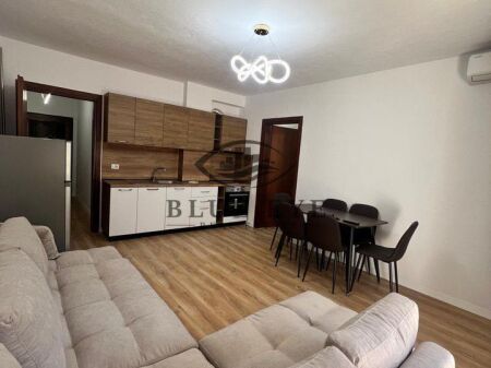  APARTAMENT 1+1 PËR SHITJE – GOLEM, KOMPLEKSI ALB-ADRIATIK!