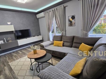 JEPET ME QIRA APARTAMENT 2+1+PARKIM NE SAUK 650 € /Muaj
