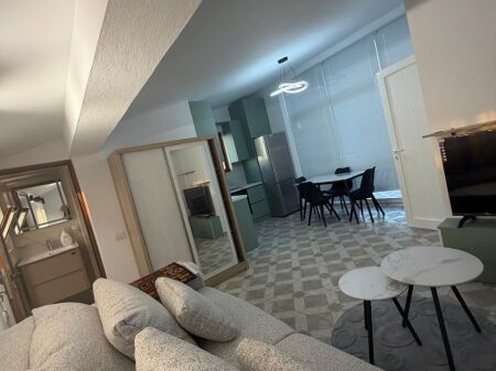Vendesi Super Villa di 5 piani a Selite vicino alla scuola Marin Barleti a Tirana ID 3891
