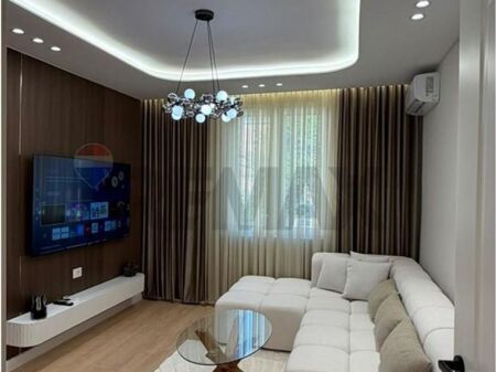 Condominio/Appartamento - In Vendita - Rruga Margarita Tutulani, Tiranë