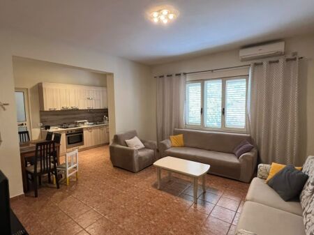 APARTAMENT 2+1 ME QIRA TEK PEDIATRIA