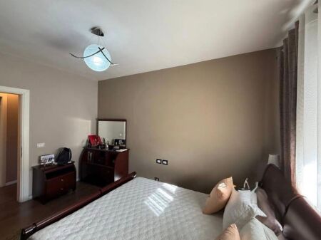 Apartment 2+1 for rent at Ish-Fusha e Aviacionit!