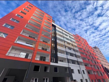 Shitet, Apartament 2+1, Yzberisht, Tiranë.