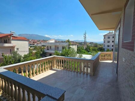 CASA IN AFFITTO 3+1 + PARCHEGGIO - SAUK, TIRANA
