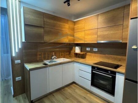 Qera, Apartament 2+1+2, Rruga Kongresi i Manastirit