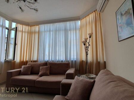 Disponiamo di appartamento 2+1+2 bagni in affitto, Comune di Parigi.
