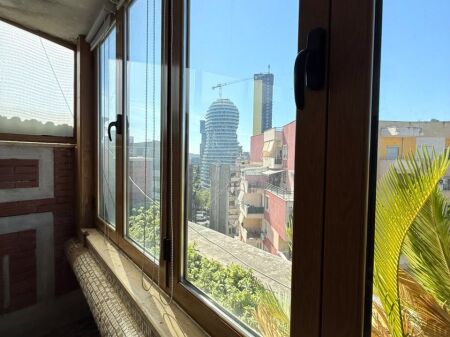 APPARTAMENTO CON VERANDA IN VENDITA IN CENTRO (DIETRO 9 PIANI)