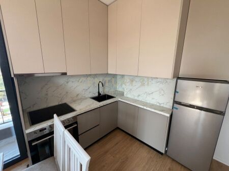 Apartament 2+1 per qera prane SPAK! 95'000 Leke.
