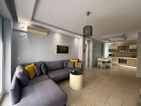 APARTAMENT 2+1 +2 ME QERA TE GJUHET E HUAJA