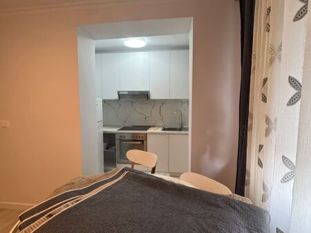 SHITET APARTAMENT 1+1   Pranë Fakultetit të Mjekësisë