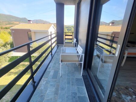🏡 VILLA SU 3 PIANI CON PISCINA IN VENDITA – DAIAS, TEG