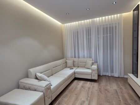 Super ap 1+1 in via 5 maggio