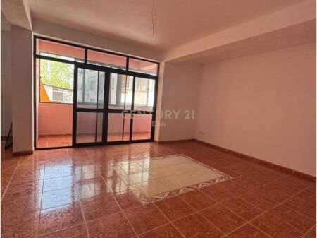 Apartment 2+1 + parking spot for sale in Plazh, Durrës !