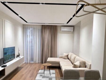 Rent | Apartament 2 + 1 | Rruga e Elbasanit | 900 €/month