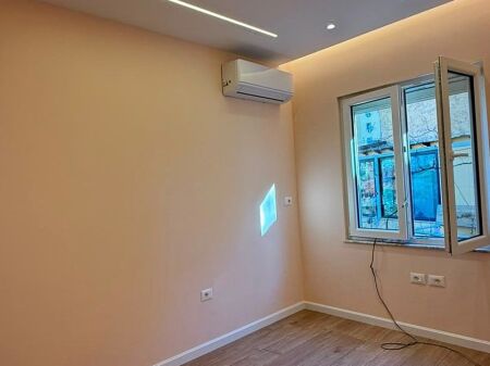  JEPET ME QIRA VILË TWIN – MBRAPA GARDEN BUILDING 
