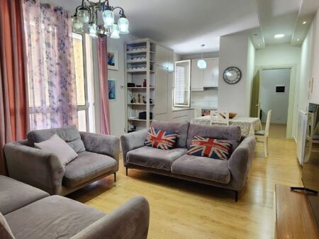 Apartament 3+1+2 per shitje ne Fresk !