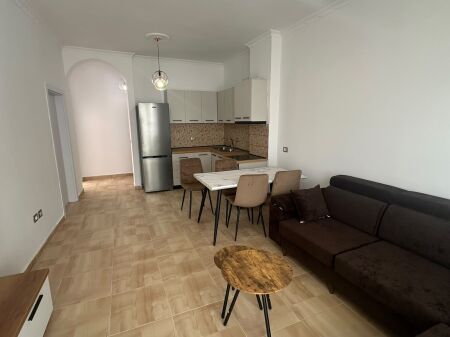 Jepet me qira apartament 3+1+2