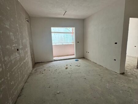 Apartament ne shitje 1+1 Aluna Paskuqan