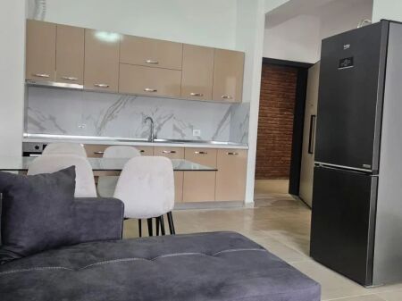 Apartament Me Qera 1+1 Tek Rruga E Kavajes (ID B2101905) Tirane