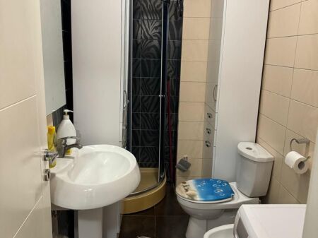  APARTAMENT 1+1 PËR SHITJE | LIQENI I THATË