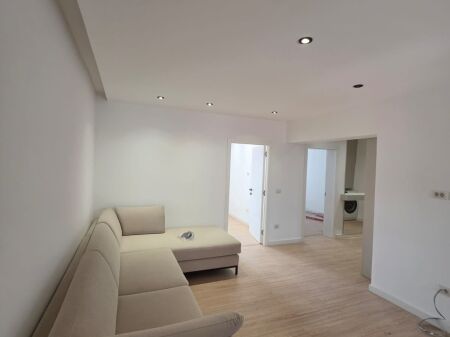 Apartment for rent 2+1 Kavaja Street