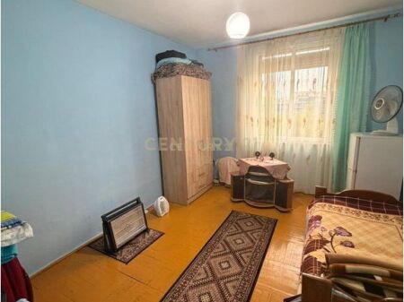 SHESIM, APARTMENT NE PAZARI I RI 150,000 €