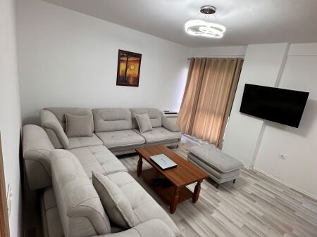 Apartament 2+1+2 per qera 5 Maji !
