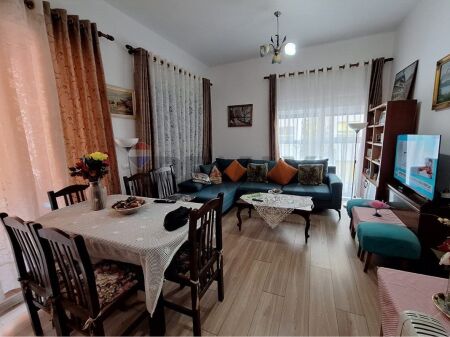 Apartament 2+1 ne shitje tek Kompleksi Mangalem