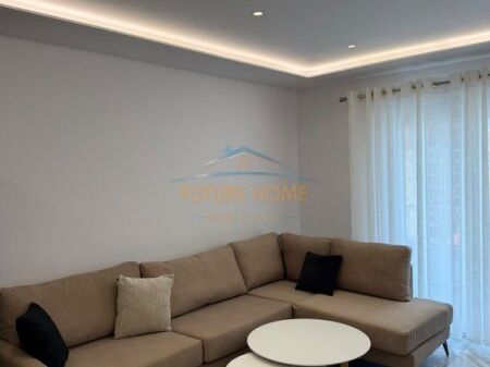 Disponojmë për qera apartament 1+1 në Rrugën Dritan Hoxha