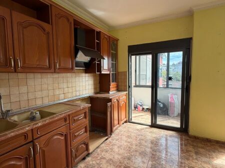 Rent | Apartment 3 + 1 | Dibrës Street | 500 €/month