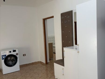 Jepet me qera apartamenti 1+1