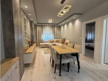 Rent, Apartment 1+1, Paris Commune, Tirana