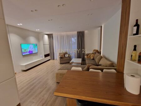 APARTAMENT 1+1 ME QERA NE SAN PIETRO!