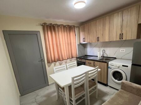 Appartamento 1+1 in affitto presso Shkolla e Bashkuar!