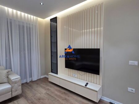 AFFITTASI APPARTAMENTO 1+1+BALCONE+POSTO AUTO "IN VIA 5 MAJI" 60.000 LEKE