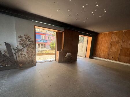 Vendita | Ambjent Biznesi | 21 Dhjetori | 700000 €