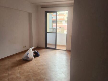 Qera | Apartament 1 + 1 | Rruga Myslym Shyri | 500 €/muaj