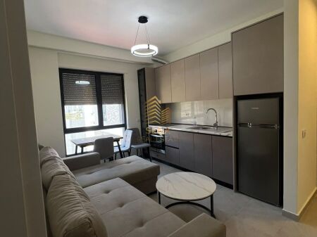Affitto, Appartamento 1+1+balcone+Parcheggio, Selvia, 75.000 Lek/Mese